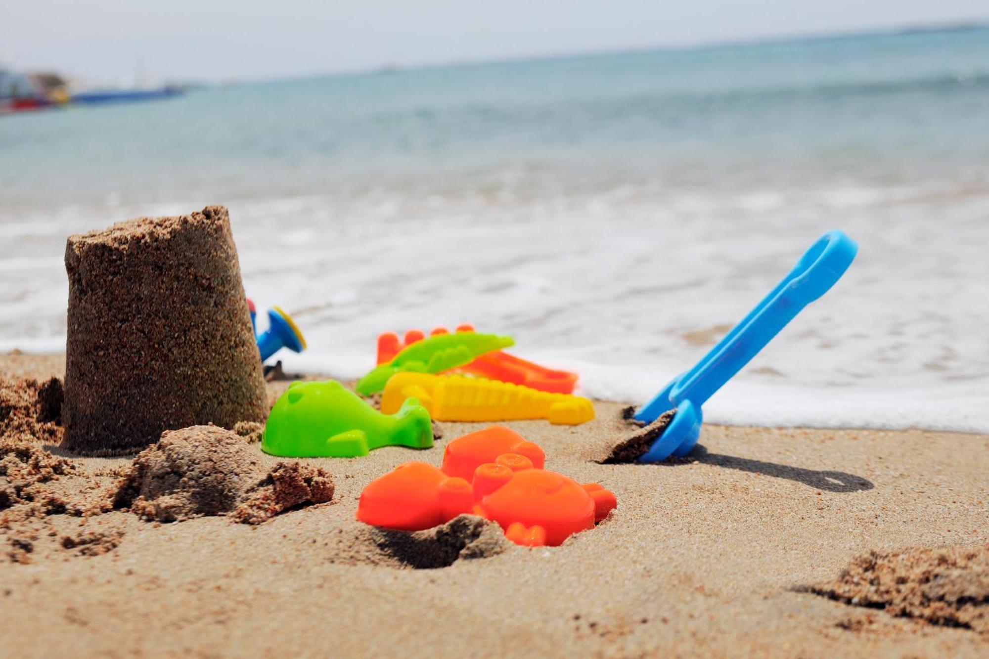 Naama Bay Promenade Beach Resort Managed By Accor Sharm el-Sheikh Exterior photo Beach toys