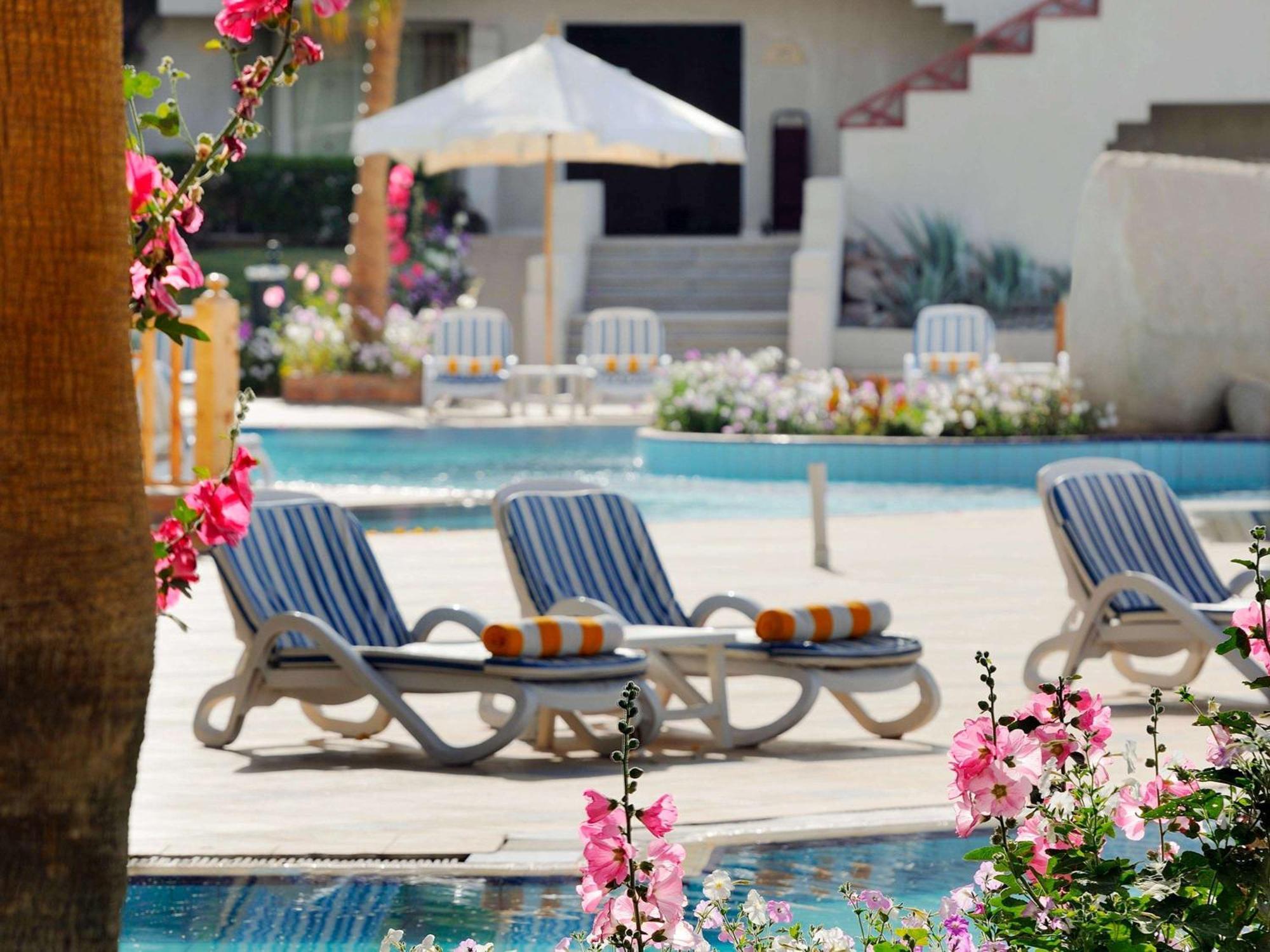 Naama Bay Promenade Beach Resort Managed By Accor Sharm el-Sheikh Exterior photo Pool at the hotel