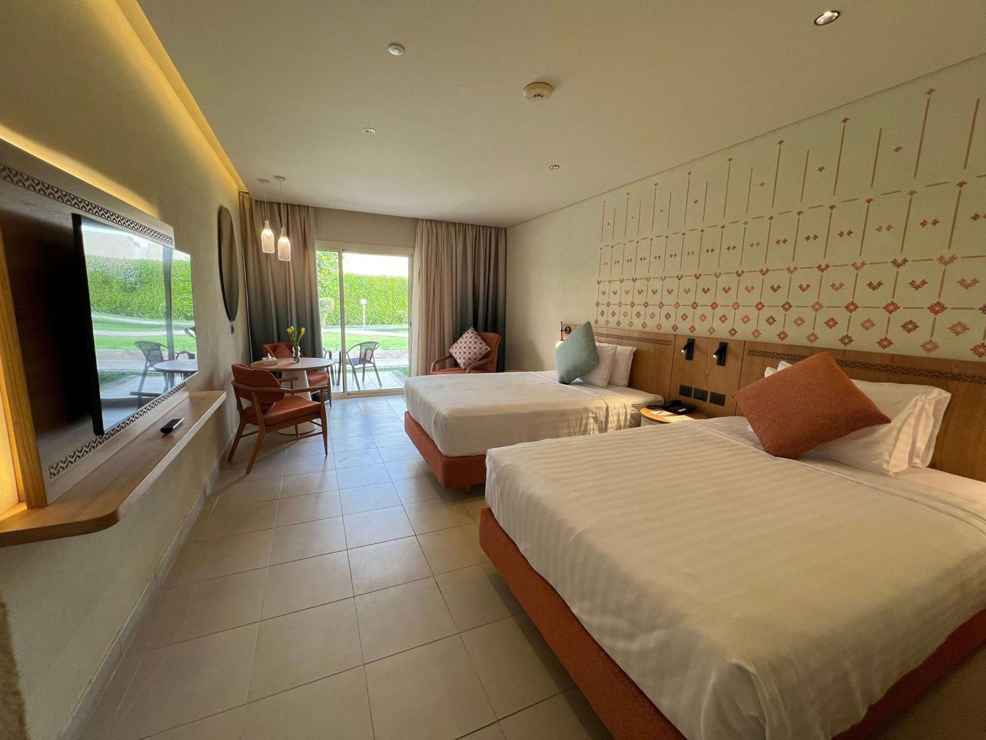 Naama Bay Promenade Beach Resort Managed By Accor Sharm el-Sheikh Exterior photo Deluxe room
