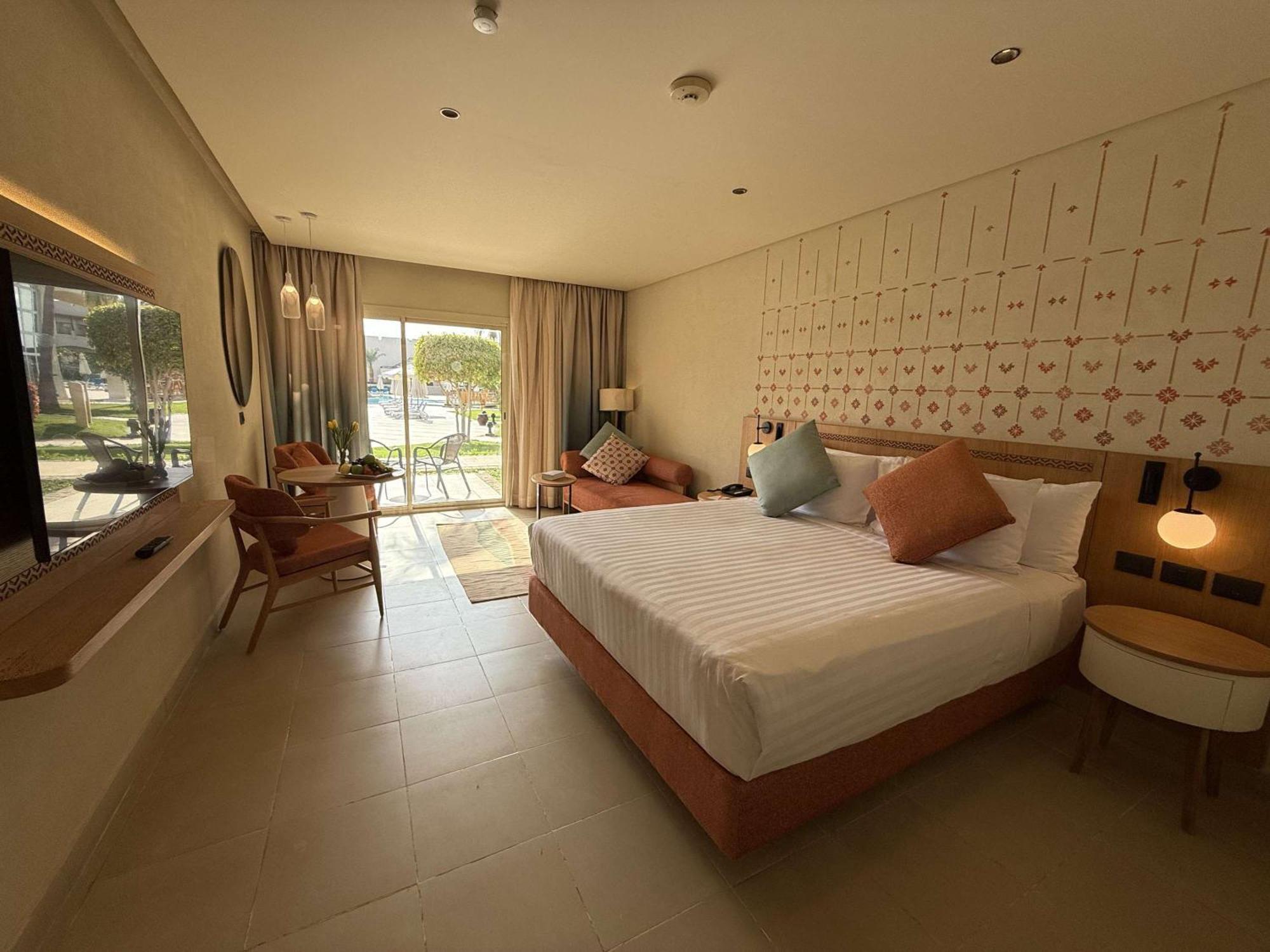 Naama Bay Promenade Beach Resort Managed By Accor Sharm el-Sheikh Exterior photo Deluxe room